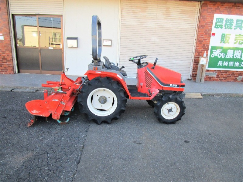 クボタ トラクター B52 4WD ディーゼル 14.9馬力 モンローマチック